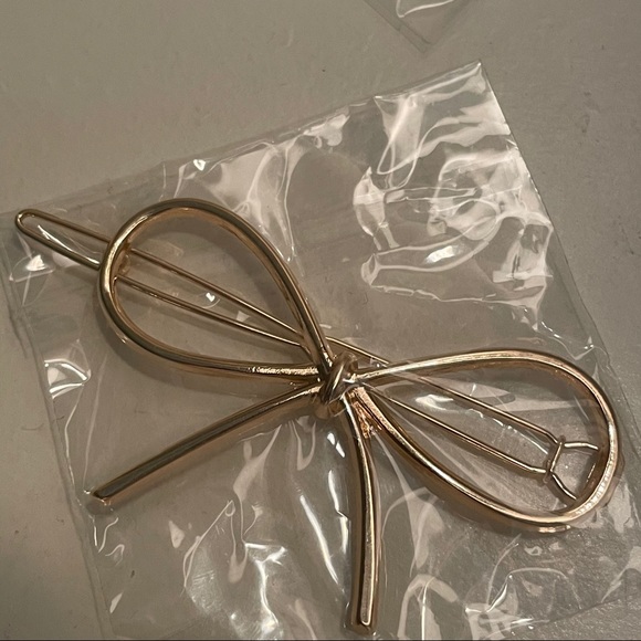 HAIR CLIPS - Picture 8 of 11